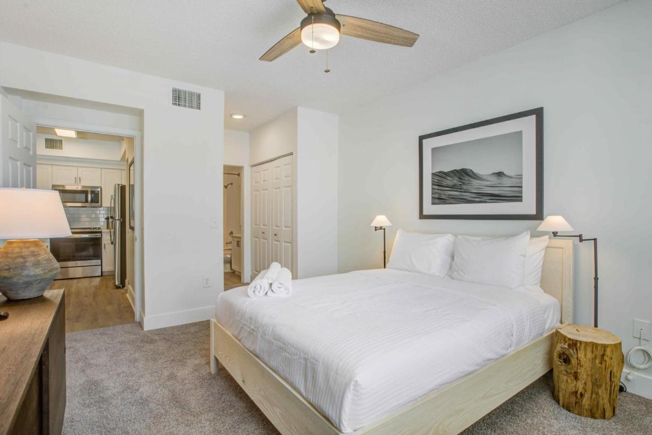 Stunning & Spacious Apartments At Miramar Lakes In South Florida エクステリア 写真