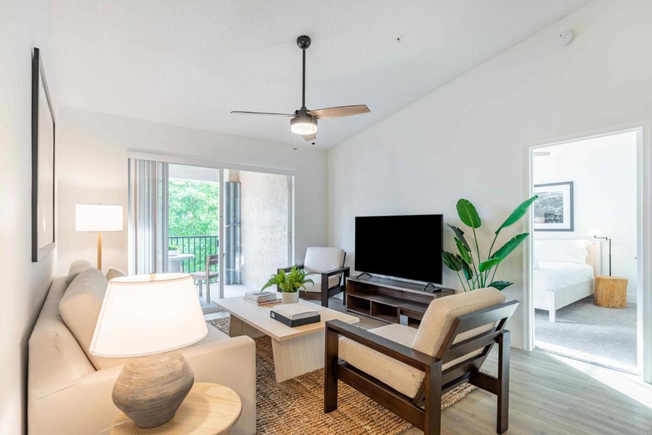 Stunning & Spacious Apartments At Miramar Lakes In South Florida エクステリア 写真